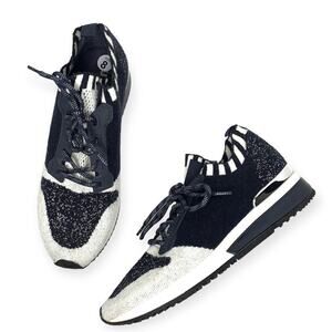 Urban Sport by J/Sldes Madeline fashion sneaker navy and white women's size 8M
